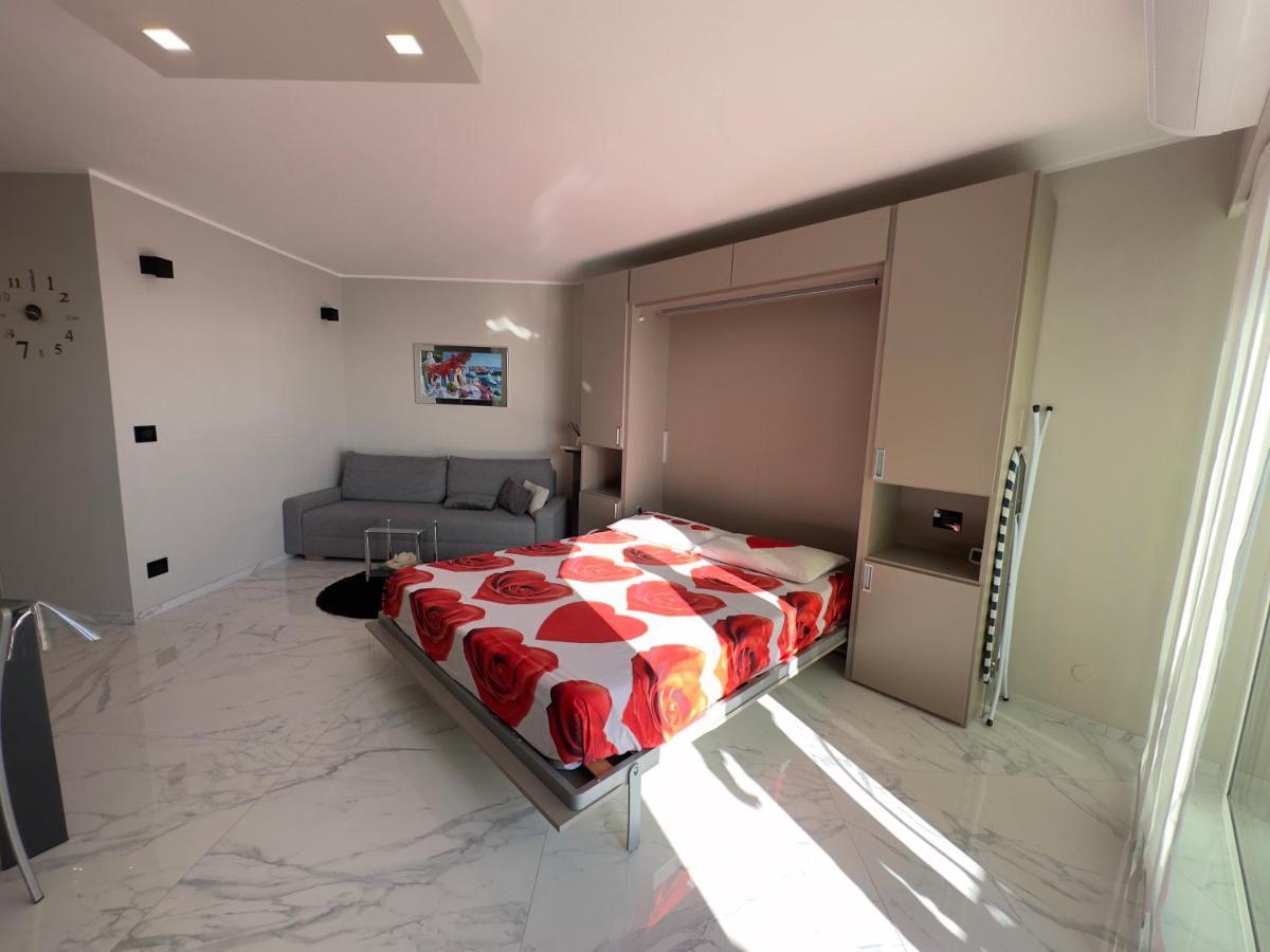 Exclusive Panoramic Sea View In Victoria Beach Menton Exteriör bild