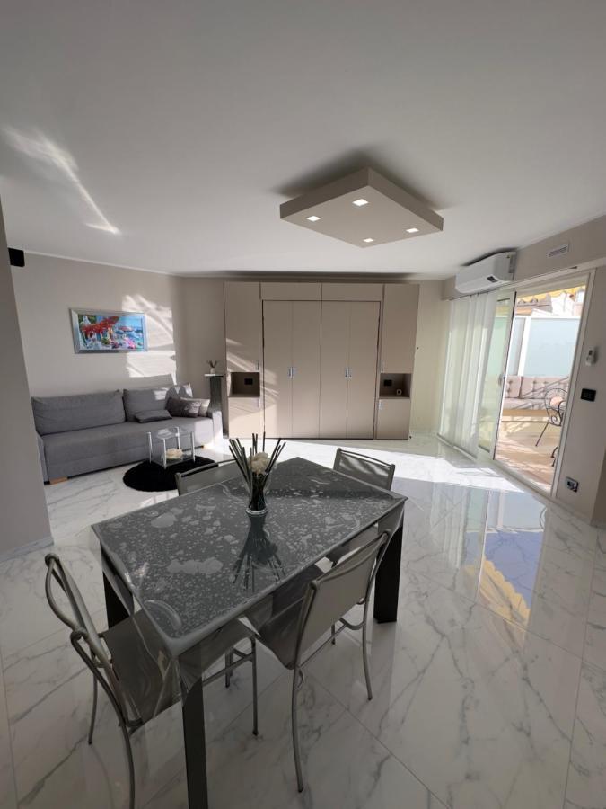Exclusive Panoramic Sea View In Victoria Beach Menton Exteriör bild